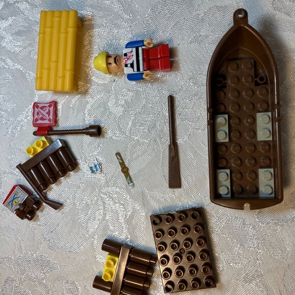 lego set - Picture 1 of 2